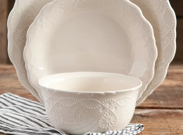 Pioneer woman lace dishes hotsell