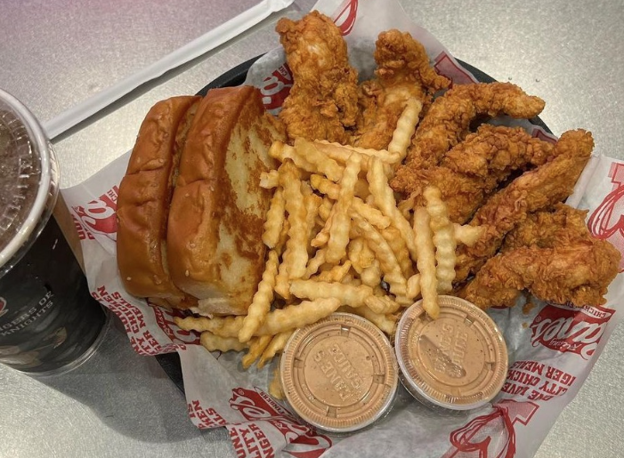 Free Box Combo for becoming a Caniac (Raising Cane's) : r/freebies